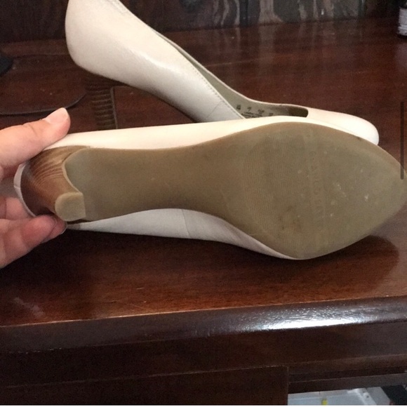 Franco Sarto Leather Caspian Pumps Cream Size 9 - Picture 6 of 12
